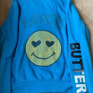 “Butter Super Soft” Youth girls zip up sweatshirt!